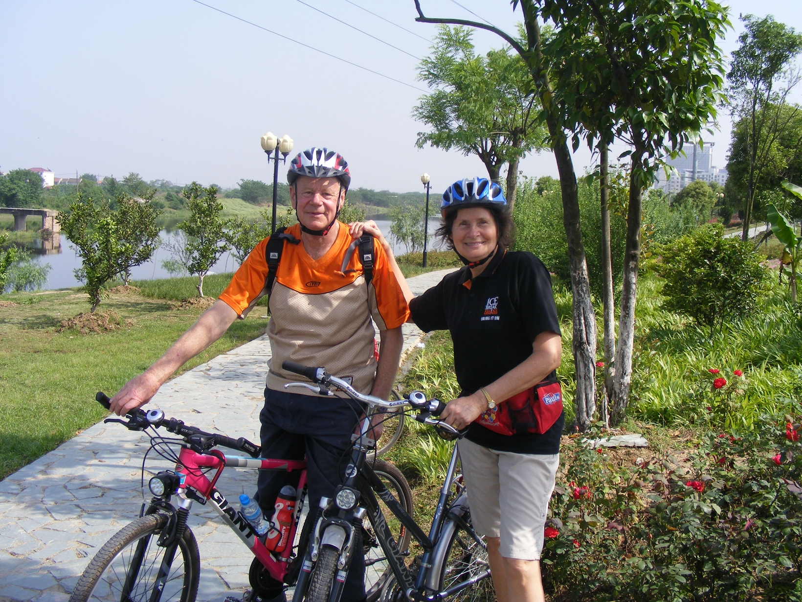 Sylvia & Bruce from Kawana, Queensland, Australia