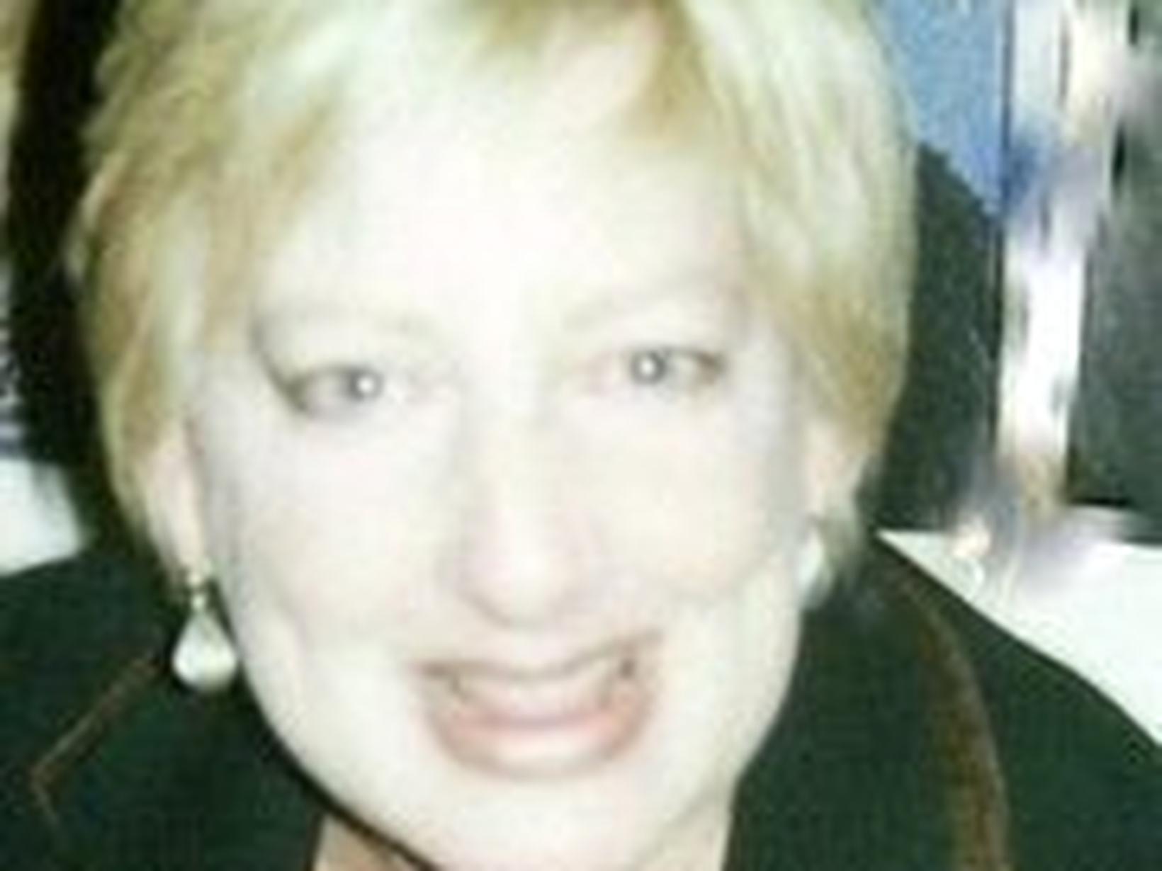 Shelley from Bancroft, Ontario, Canada