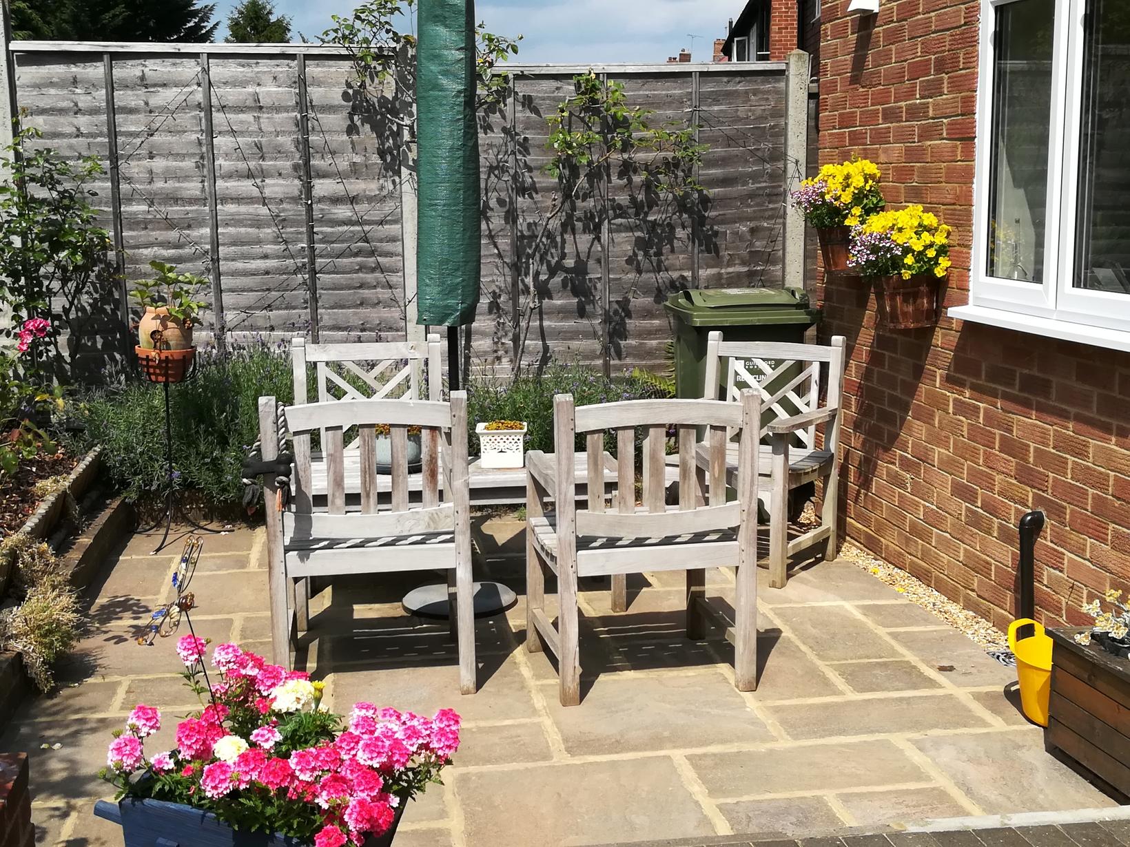 Housesitting assignment in Guildford, United Kingdom