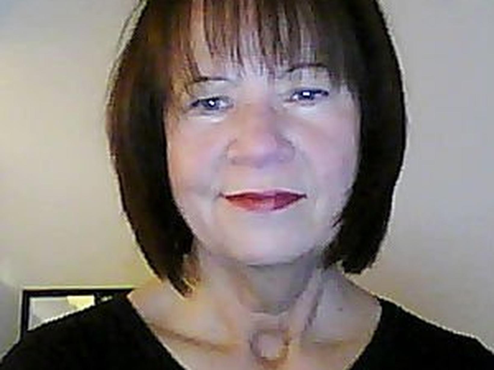 Nicole from North Bay, Ontario, Canada