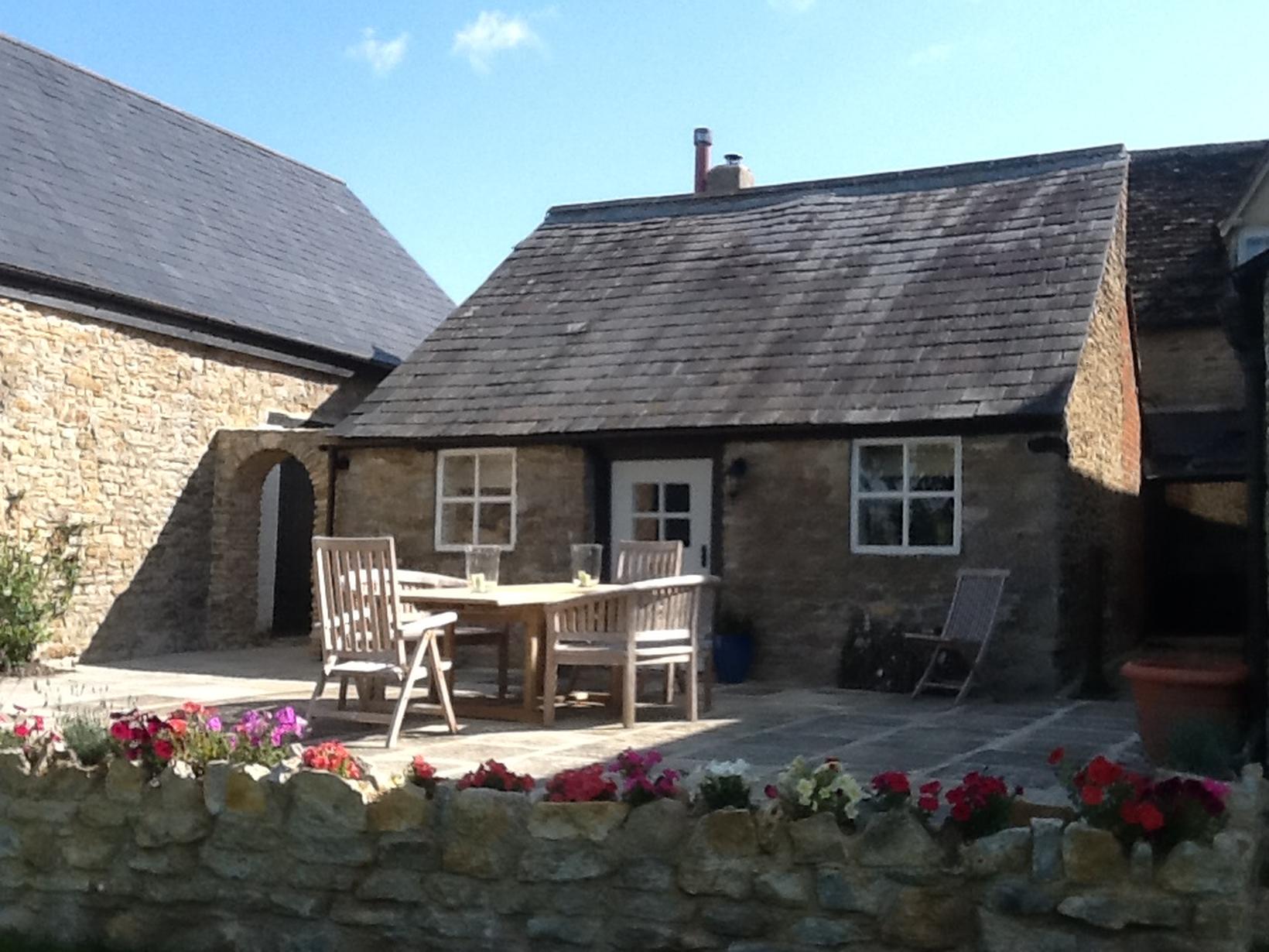 Housesitting assignment in Lechlade, United Kingdom