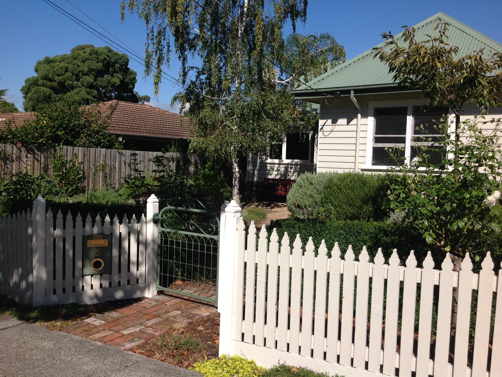 Housesitting assignment in Croydon North, Victoria, Australia