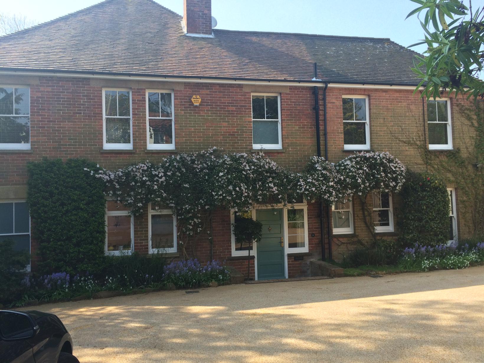 Housesitting assignment in Heathfield, United Kingdom