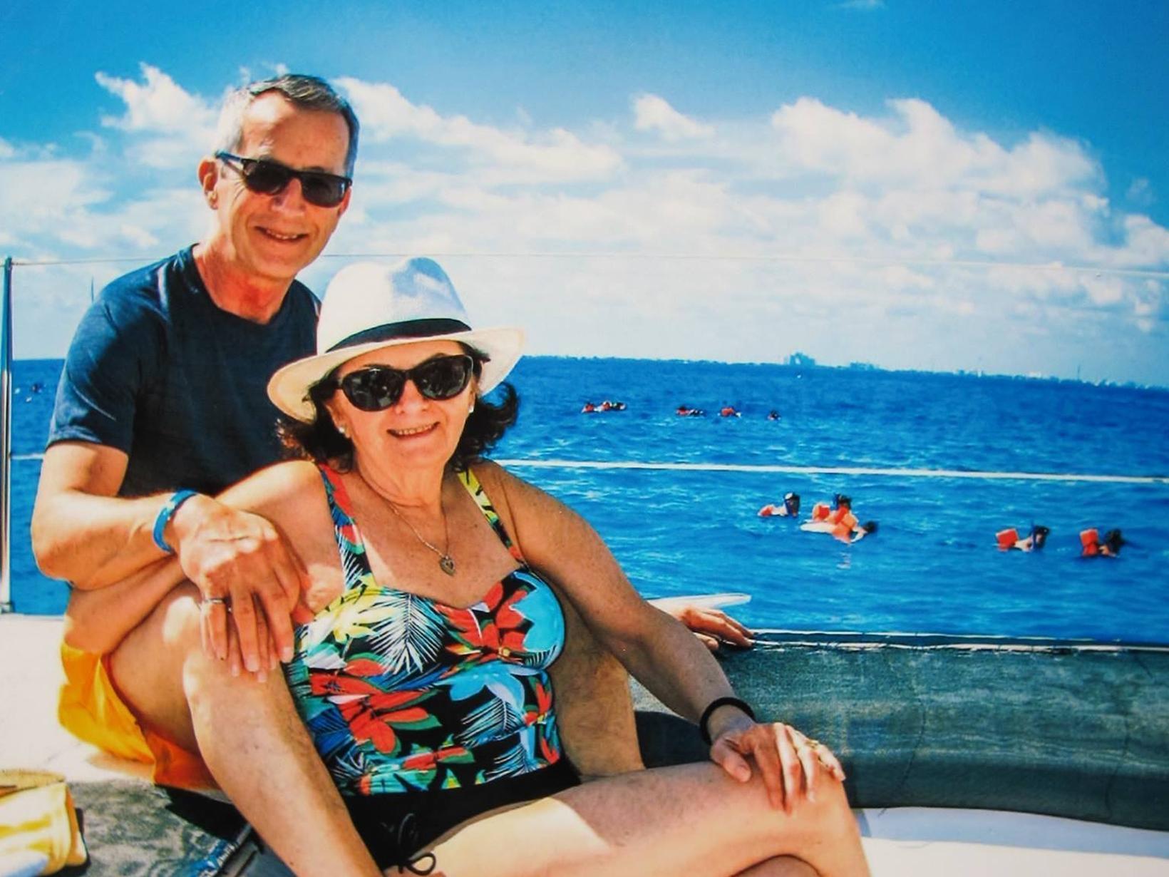 Mary & Peter from Niagara Falls Centre, Ontario, Canada
