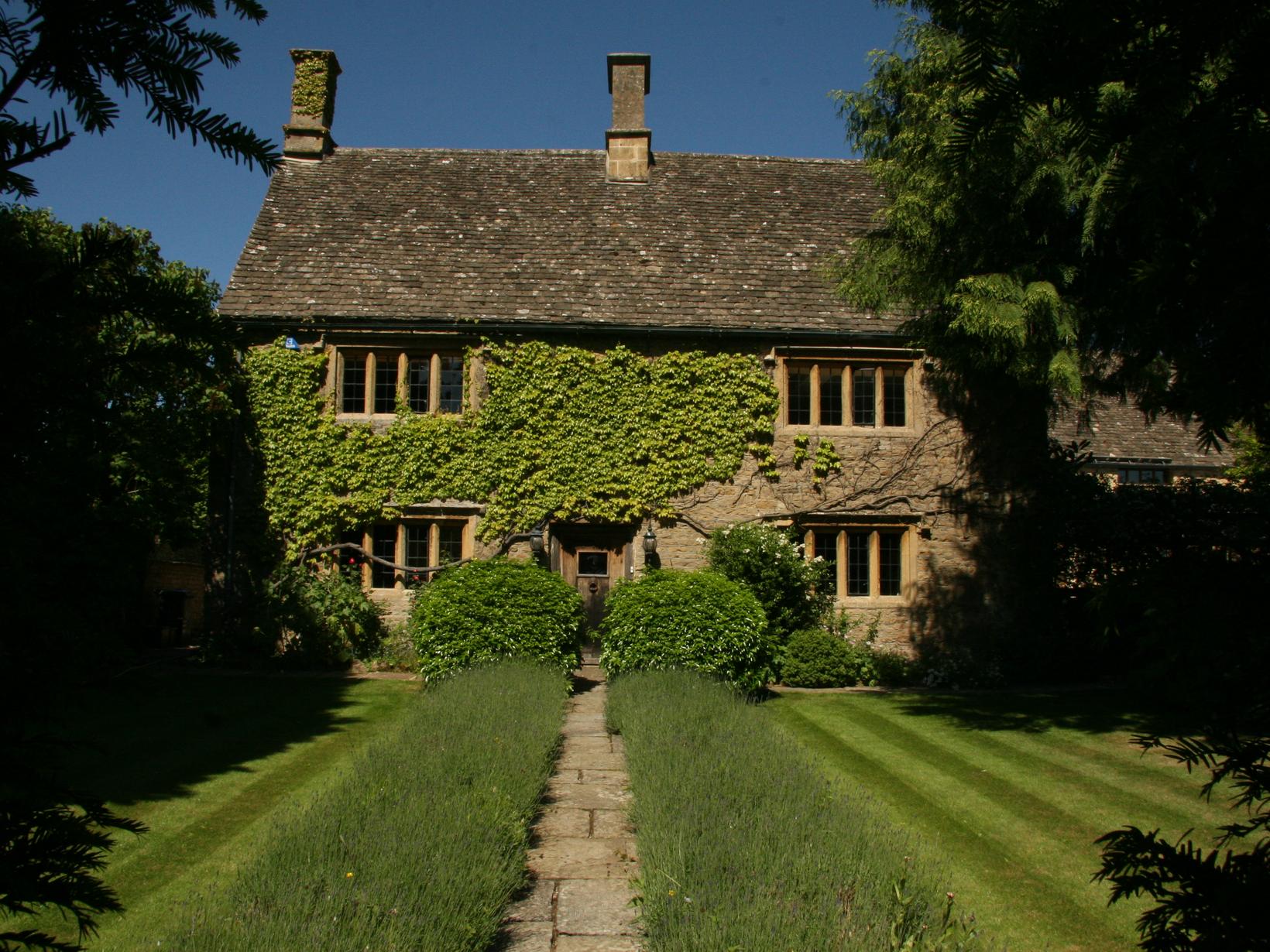 Housesitting assignment in Chipping Norton, United Kingdom