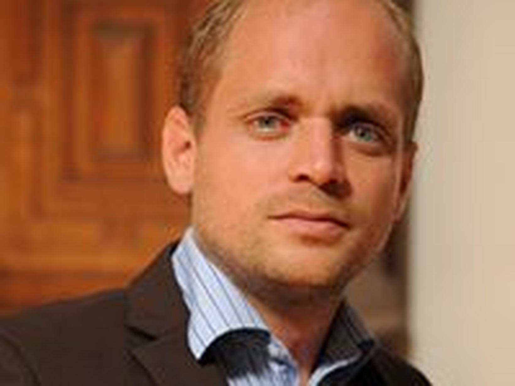 Andrew from Genève, Switzerland