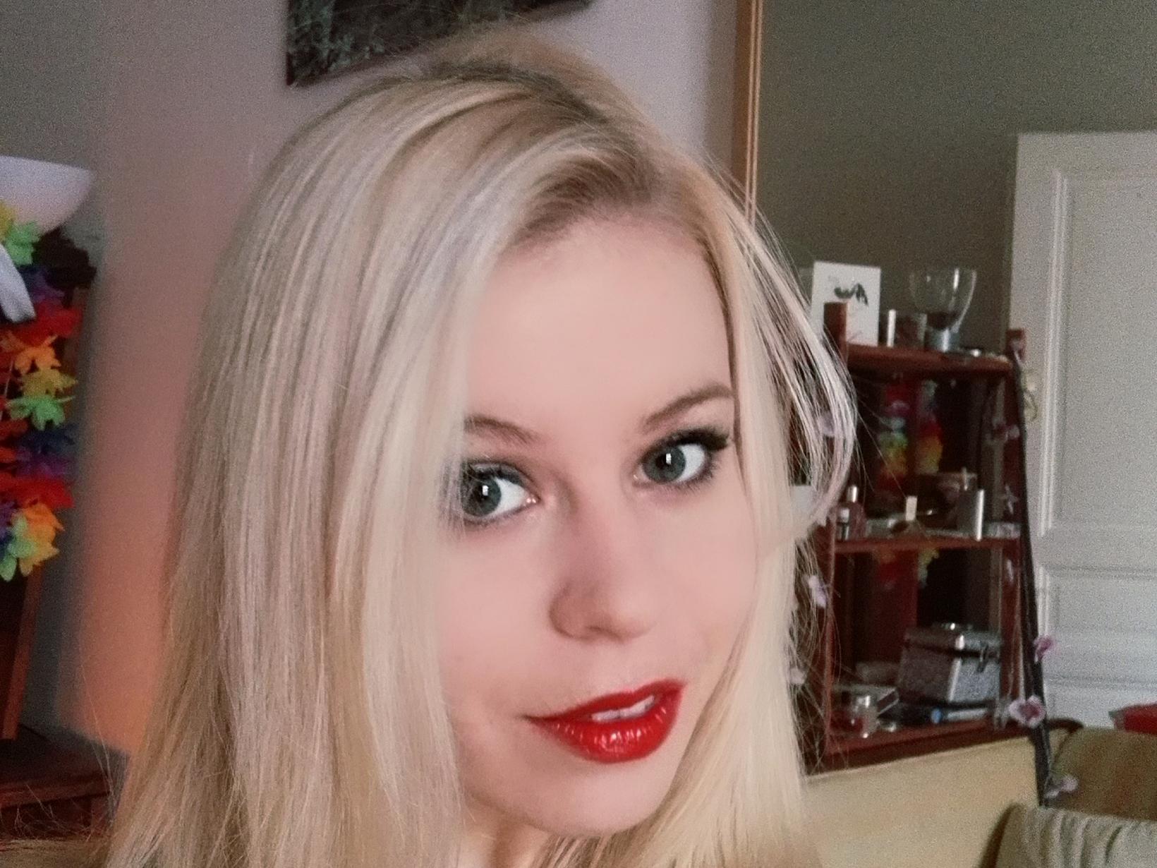 Tamsin from Prague, Czech Republic