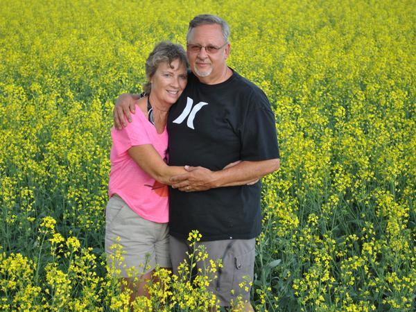Larry & Ruth from Innisfail, AB, Canada