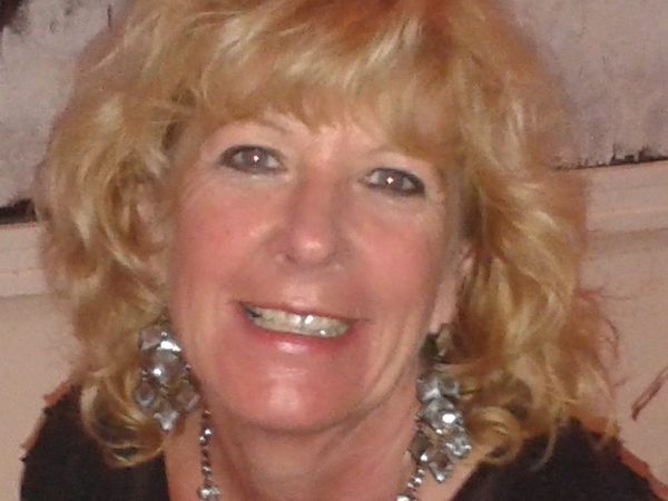 Elaine from Bracknell, United Kingdom