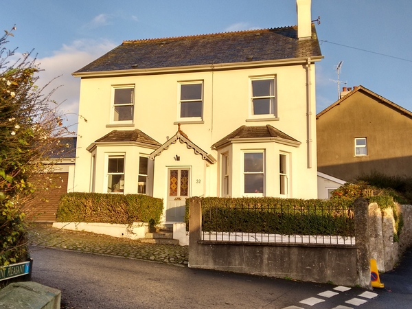 Housesitting assignment in Newton Abbot, United Kingdom