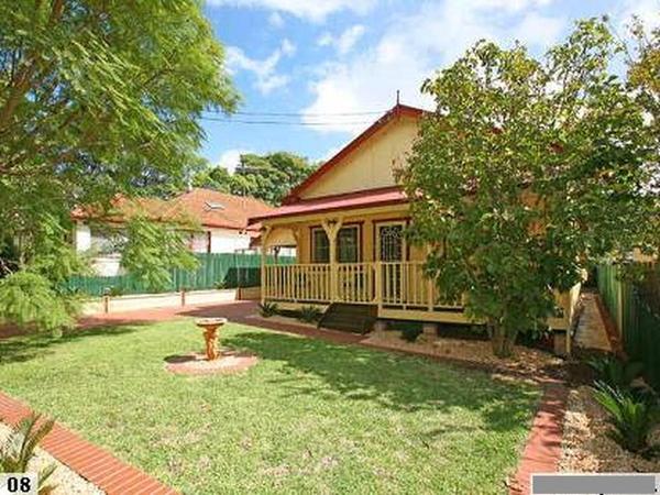 Housesitting assignment in Jannali, New South Wales, Australia
