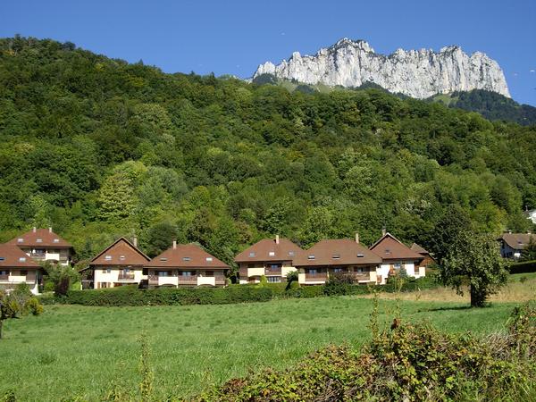 Housesitting assignment in Menthon-Saint-Bernard, France
