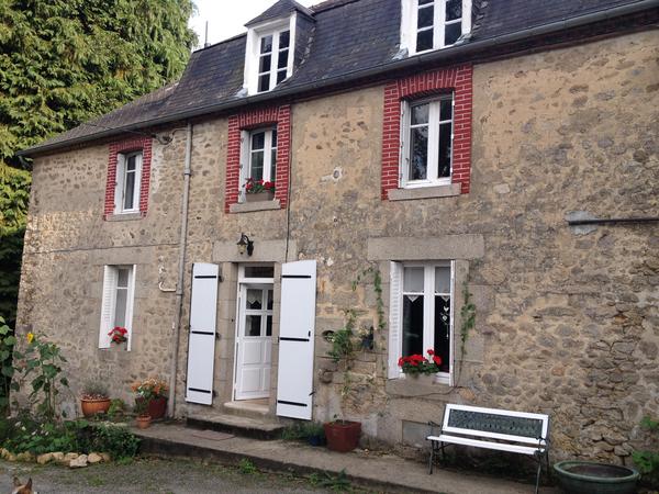 Housesitting assignment in Arrènes, France