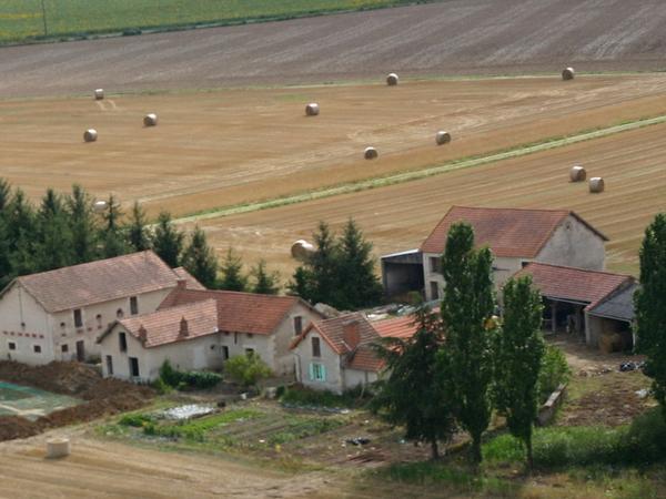 Housesitting assignment in Antigny, France