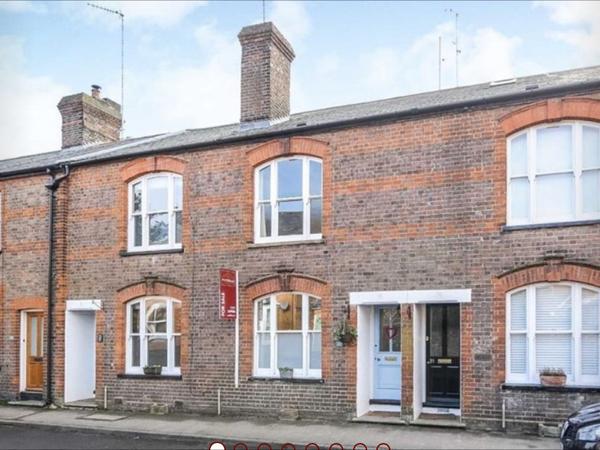 Housesitting assignment in Kimpton, United Kingdom
