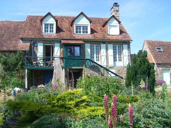 Housesitting assignment in Champsecret, France