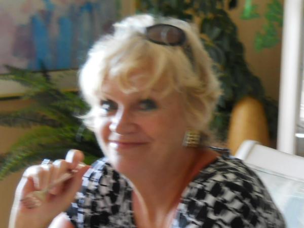Pam from Simcoe, ON, Canada