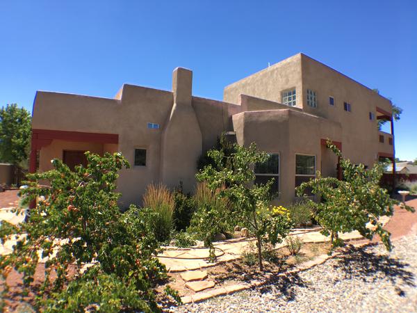 Housesitting assignment in Albuquerque, NM, United States