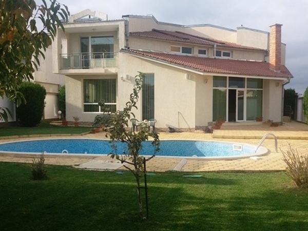 Housesitting assignment in Bogdanovo, Bulgaria