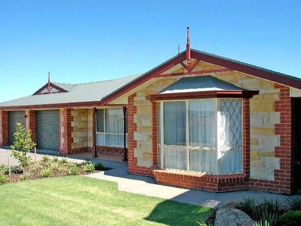 Housesitting assignment in Greenwith, SA, Australia