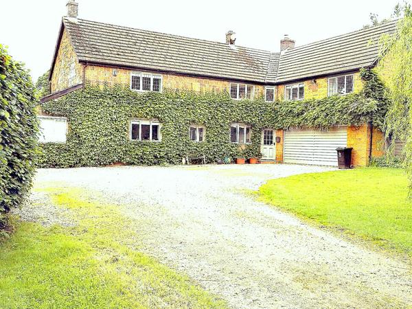 Housesitting assignment in Lower Shuckburgh, United Kingdom