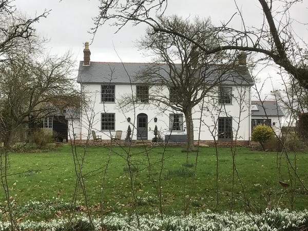 Housesitting assignment in Ewelme, United Kingdom