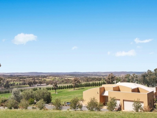 Housesitting assignment in Gundaroo, NSW, Australia