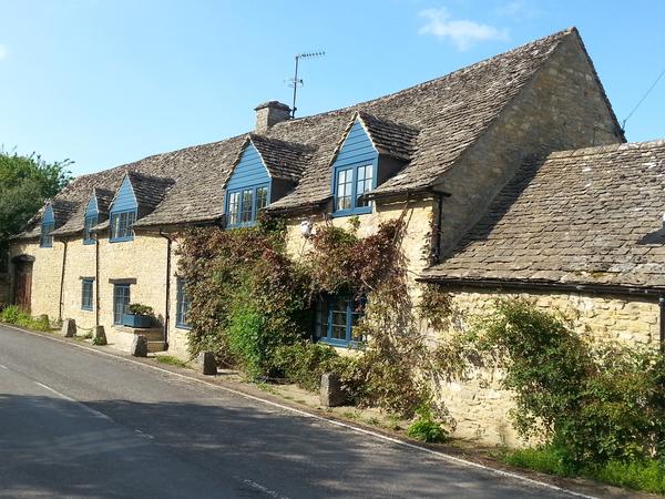 Housesitting assignment in Ramsden, United Kingdom