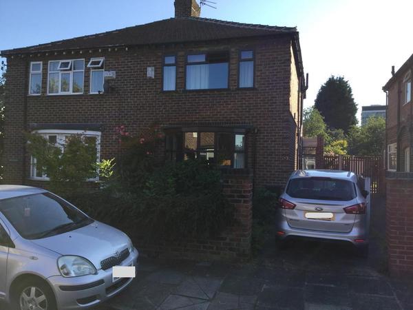 Housesitting assignment in Manchester City Centre, United Kingdom