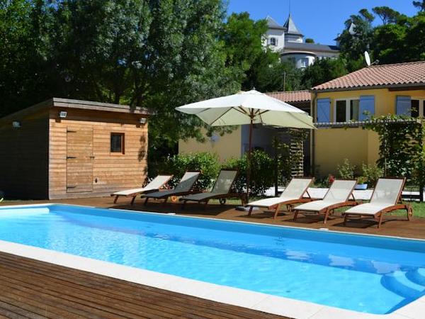 Housesitting assignment in Carcassonne, France