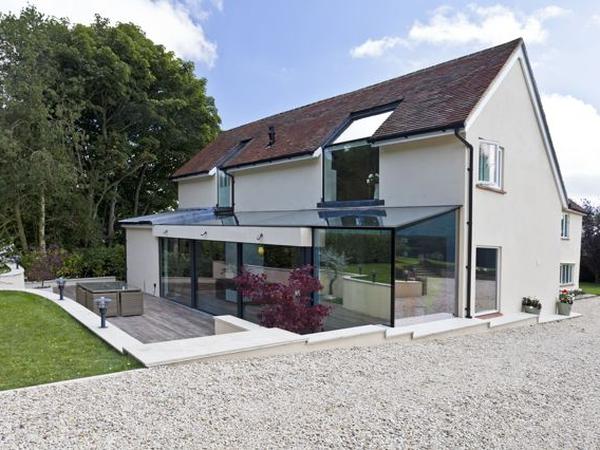 Housesitting assignment in Northend, United Kingdom
