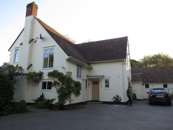 Housesitting assignment in Newbury, United Kingdom