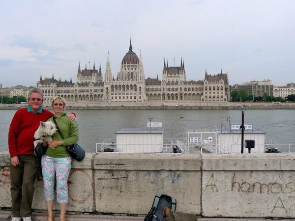 Malcolm & Ruth from Valencia, Spain