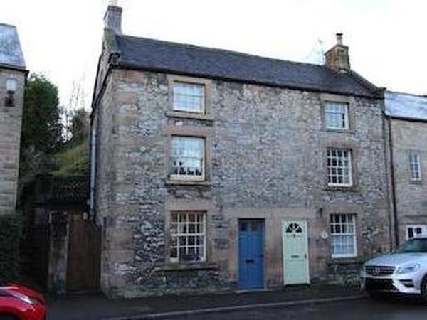 Housesitting assignment in Winster, United Kingdom