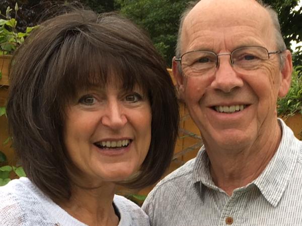 Lindsey & Michael from Rhôs-on-Sea, United Kingdom
