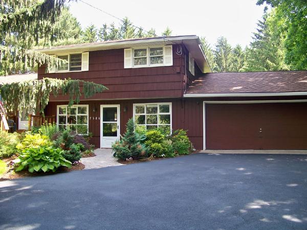 Housesitting assignment in Baldwinsville, New York, United States
