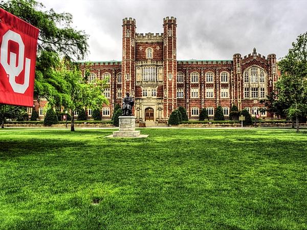 Housesitting assignment in Norman, Oklahoma, United States