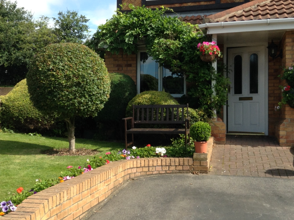 Housesitting assignment in Rotherham, United Kingdom