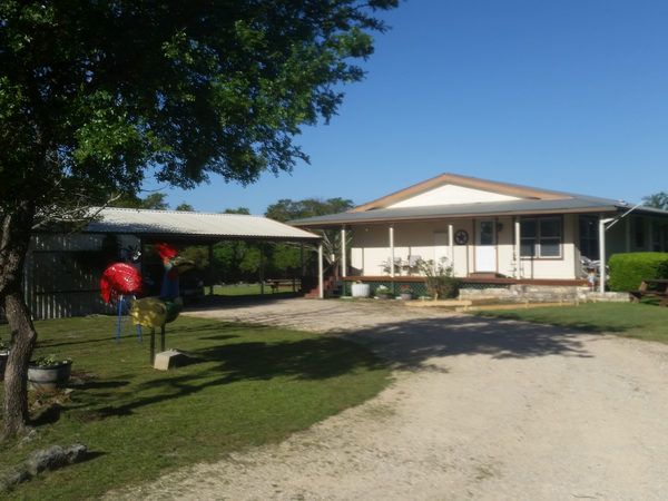 Housesitting assignment in New Braunfels, Texas, United States