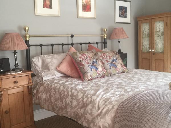 Housesitting assignment in Willaston, United Kingdom