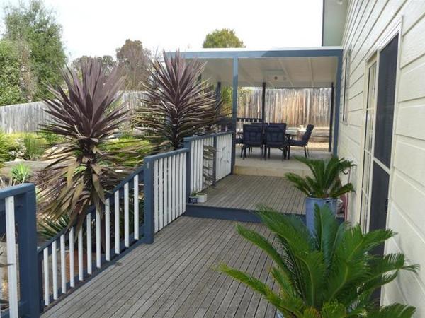 Housesitting assignment in Lakes Entrance, Victoria, Australia