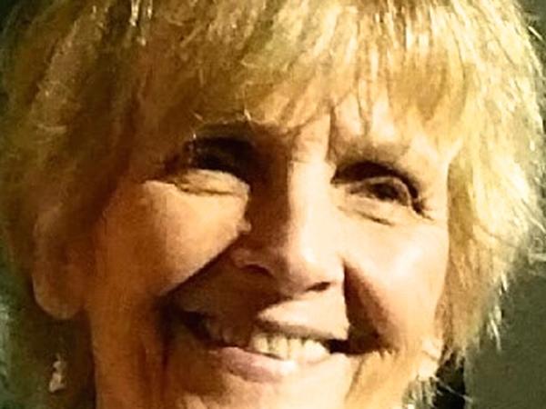 Sylvia from Destin, FL, United States