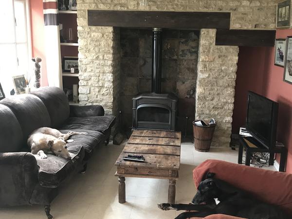 Housesitting assignment in Highworth, United Kingdom