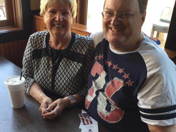 Laddie & Brenda from Ankeny, Iowa, United States