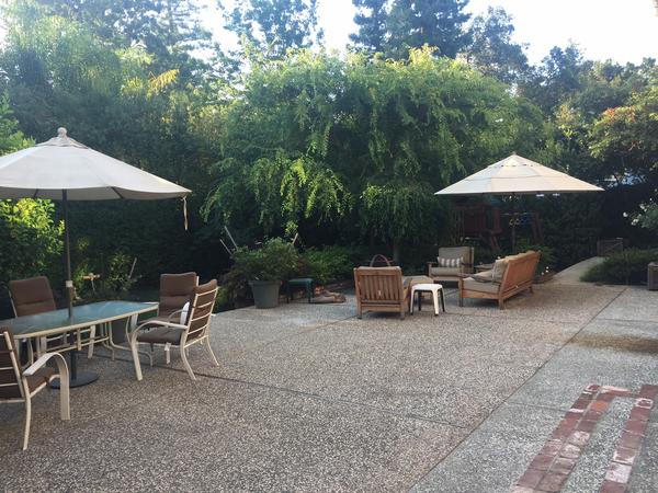 Housesitting assignment in West Menlo Park, CA, United States