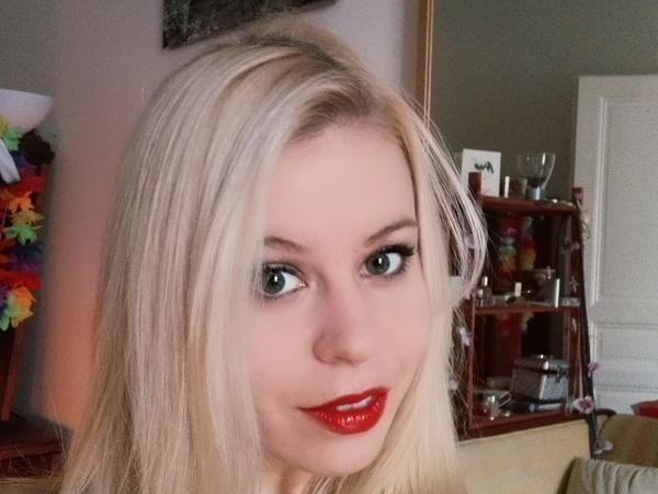 Tamsin from Prague, Czech Republic