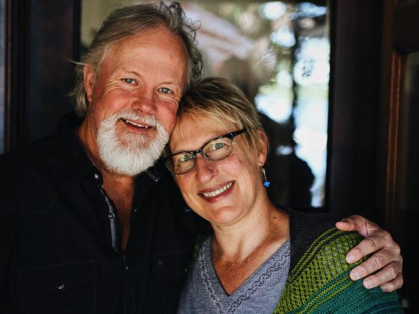 Cynthia & Max from Mason City, Iowa, United States