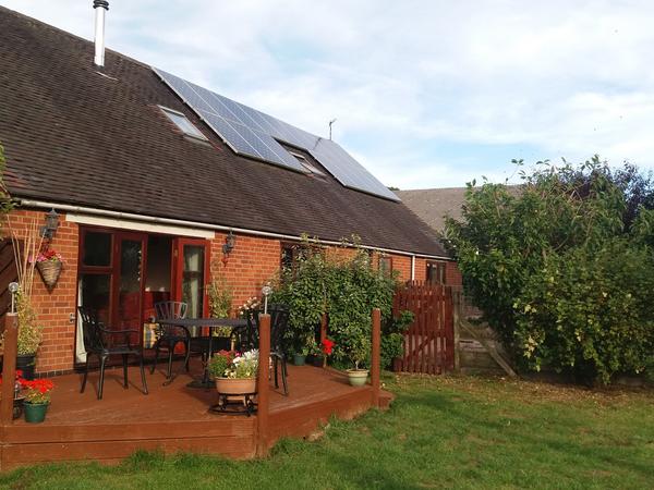 Housesitting assignment in Hinckley, United Kingdom