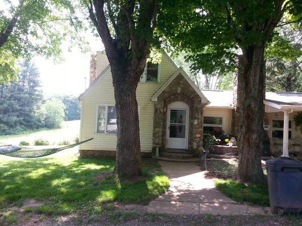 Housesitting assignment in Waynesville, North Carolina, United States