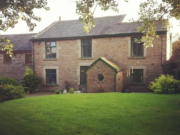 Housesitting assignment in Darwen, United Kingdom